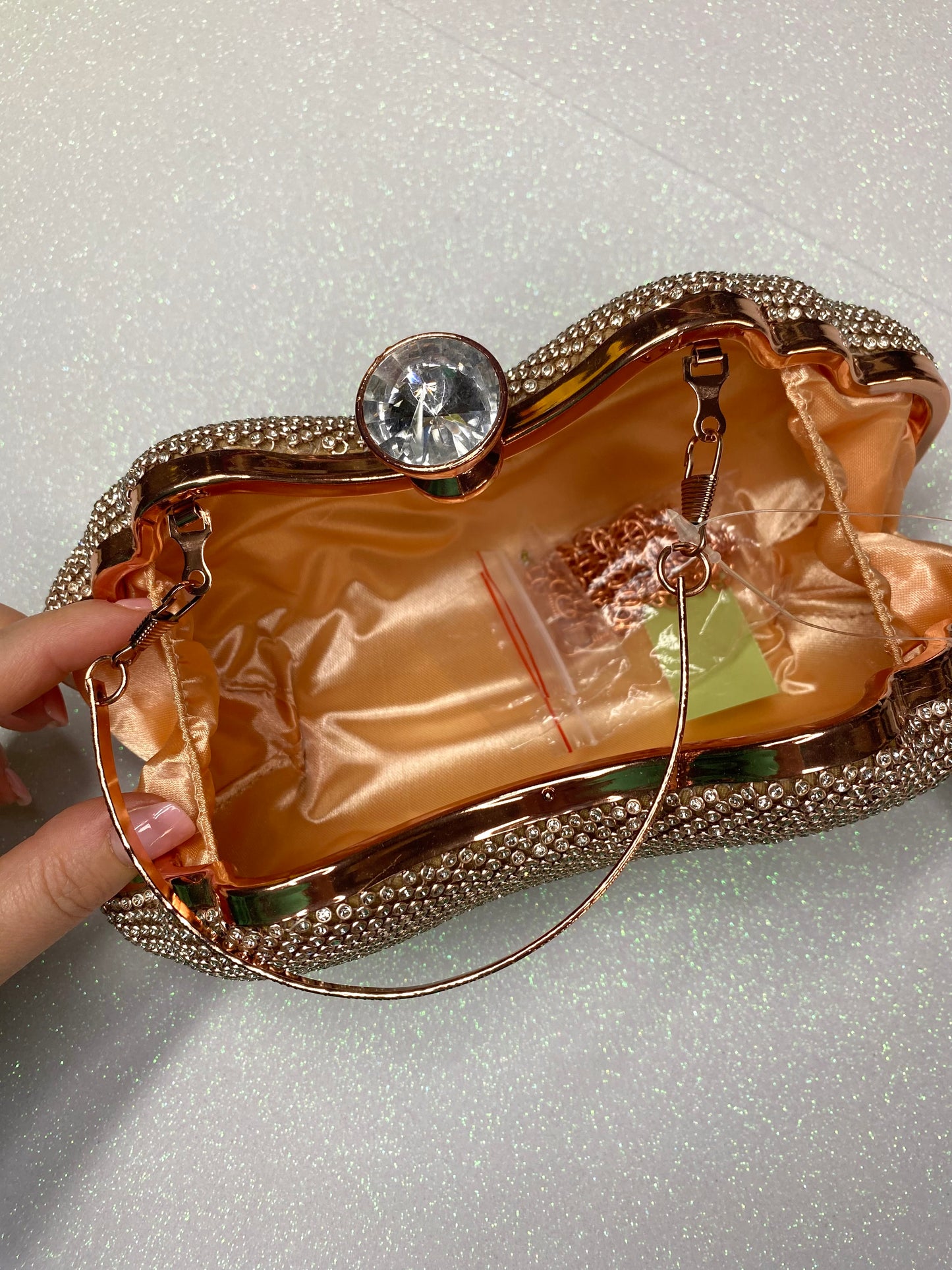 Clutch Clematide