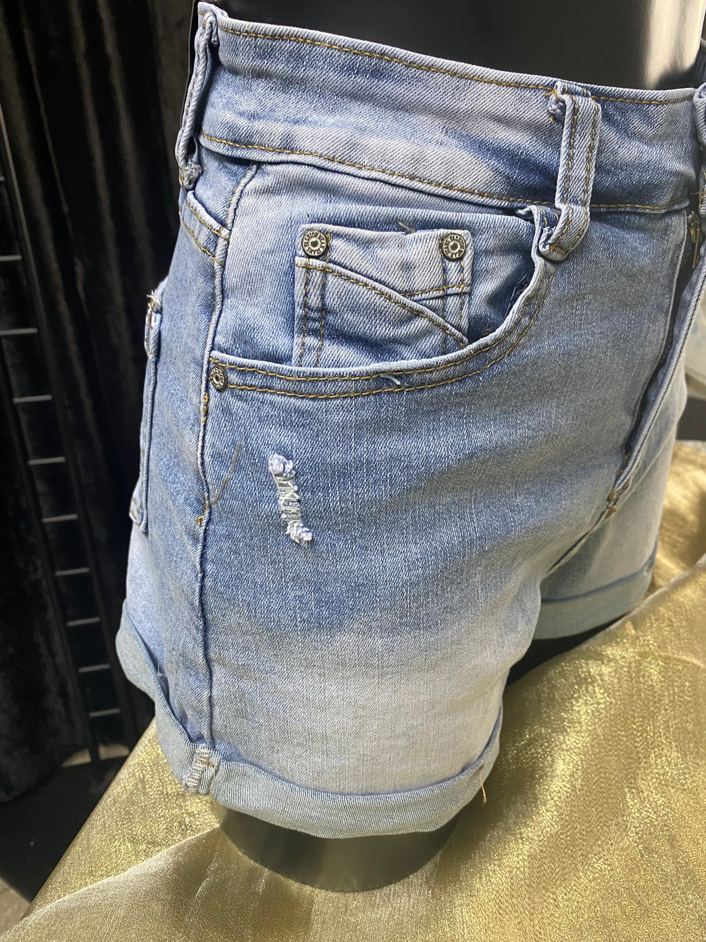 Short Jeans