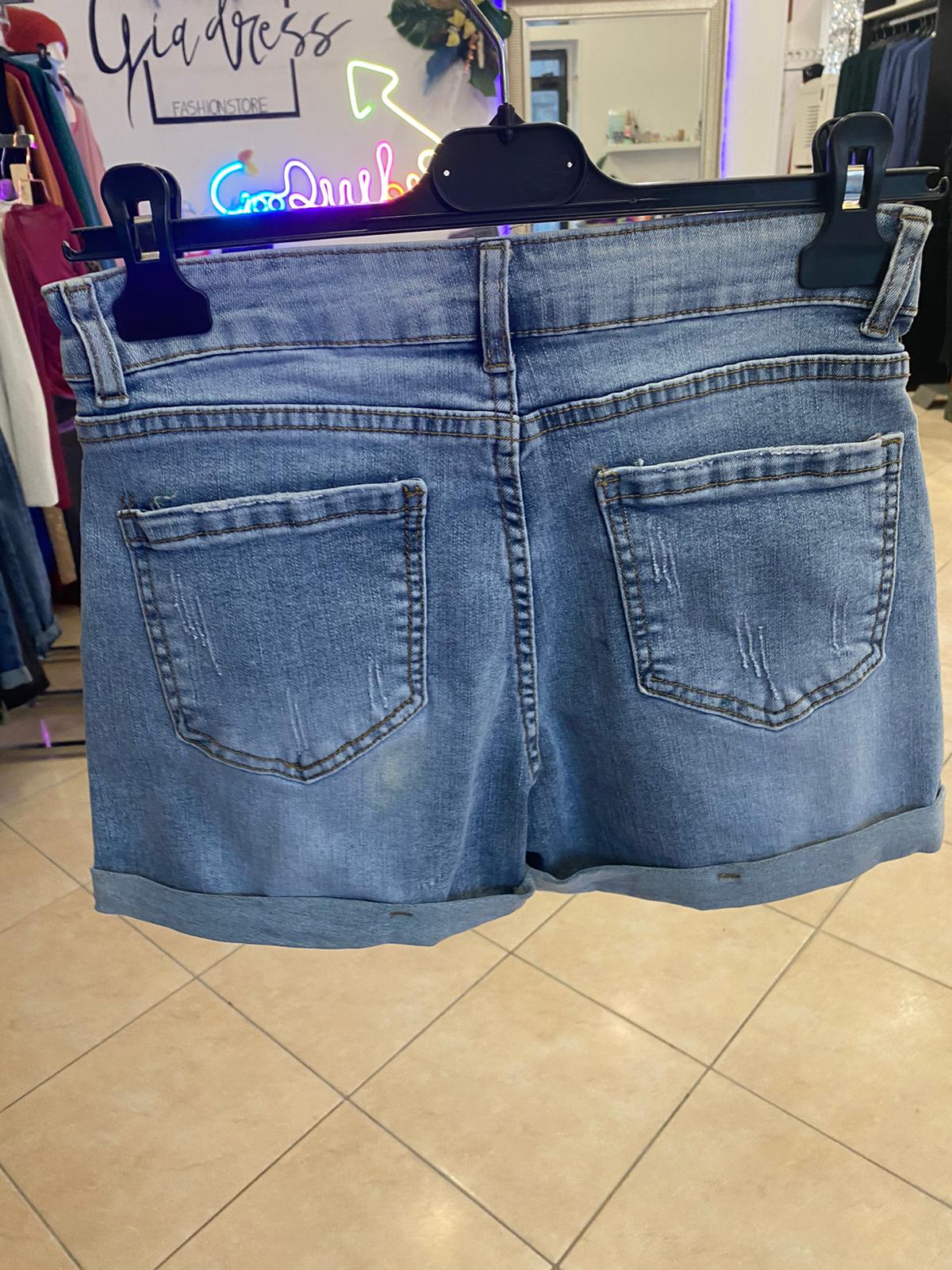 Short Jeans